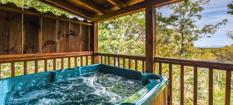 景观舒适私人壁炉热水浴缸(View! Cozy, Private, Fireplace, Hot Tub Log Cabin, Honeymoon!)图片