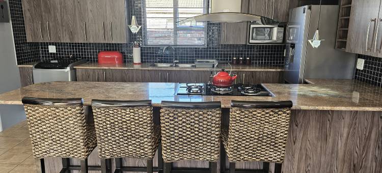 Menza Self-Catering in George South Africa- Your Home-Away-from Home图片