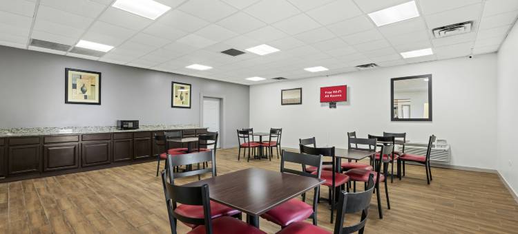 红顶酒店-沃基根古尔尼(Red Roof Inn Gurnee - Waukegan)图片