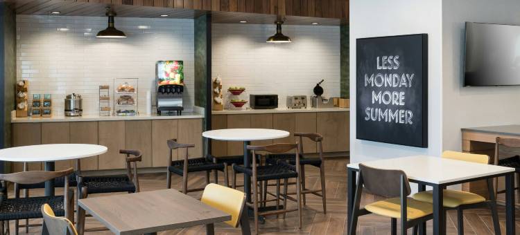 萨凡纳I-95北万枫酒店及套房(Fairfield Inn & Suites Savannah I-95 North)图片
