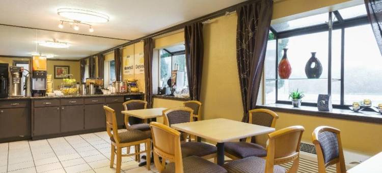 皮诺尔大学伯克利分校戴斯酒店(Days Inn by Wyndham Pinole Berkeley)图片