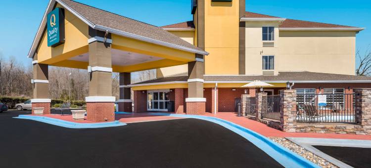 亨茨维尔研究园区凯艺套房酒店(Quality Inn & Suites Huntsville Research Park Area)图片