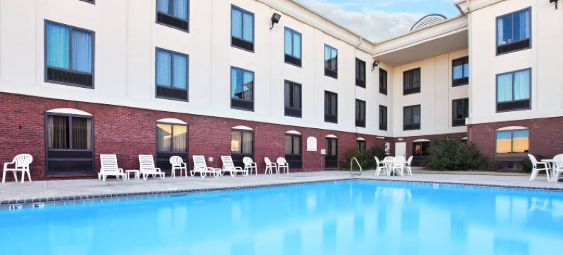 智选假日套房酒店派恩布拉夫/松树商城 by IHG(Holiday Inn Express & Suites Pine Bluff by IHG)图片