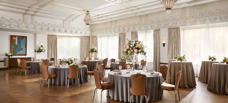 先锋公园广场酒店(The Plaza Hotel Pioneer Park)图片