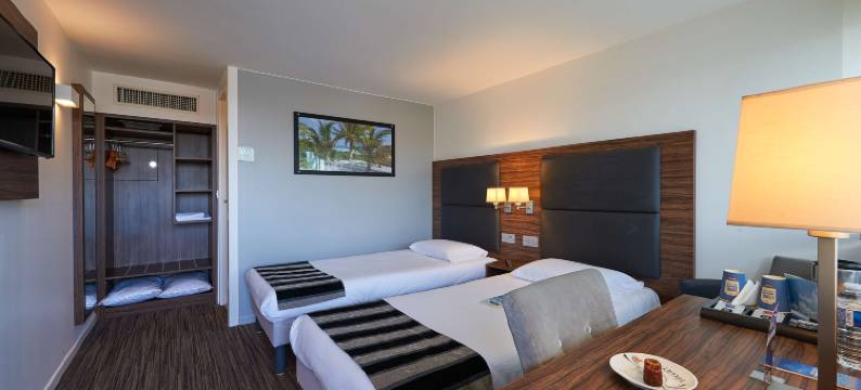 波尔多西部梅里尼亚克机场基里亚德酒店(Kyriad Bordeaux - MÉRIGNAC AÉROPORT)图片