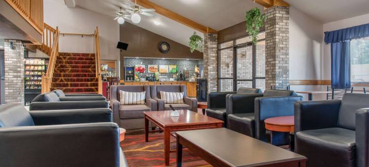 新布拉格旅馆及套房(New Prague Inn & Suites)图片