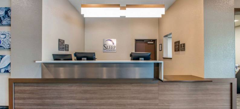 安克尼-得梅因舒眠套房酒店(Sleep Inn & Suites Ankeny - des Moines)图片