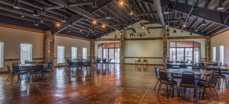 潘帕美吟温德姆酒店-活动中心(AmericInn by Wyndham Pampa Event Center)图片