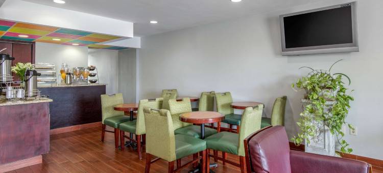 伊克诺旅馆艾肯中心(Econo Lodge)图片