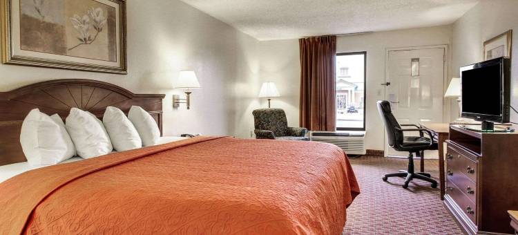 品质酒店及套房克林顿 - 杰克逊西(Quality Inn & Suites Clinton - Jackson West)图片