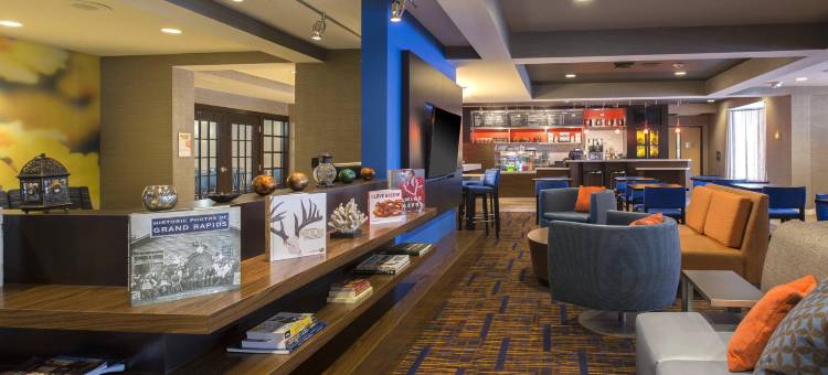 万豪大瀑布机场万怡酒店(Courtyard Grand Rapids Airport)图片