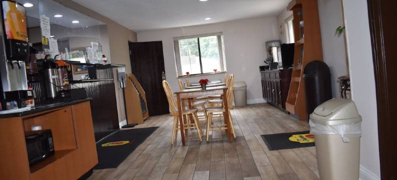 拉瓦尔-坎伯兰地区速8酒店(Super 8 by Wyndham la Vale/Cumberland Area)图片