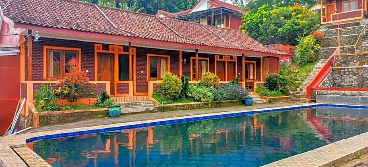 城市乡村别墅帕切特-红门酒店(Villa Kampoeng City Pacet Mitra RedDoorz)图片