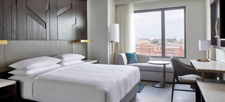 UNC夏洛特万豪会议中心酒店(Unc Charlotte Marriott Hotel & Conference Center)图片