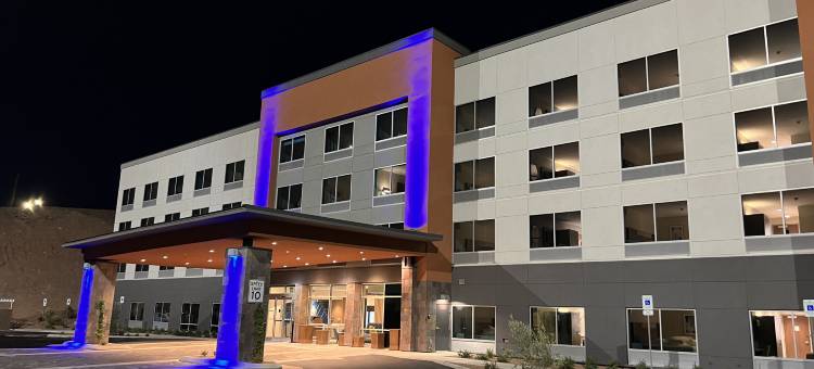 亨德森南区-博尔德市智选假日套房酒店(Holiday Inn Express & Suites HENDERSON SOUTH - BOULDER CITY by IHG)图片