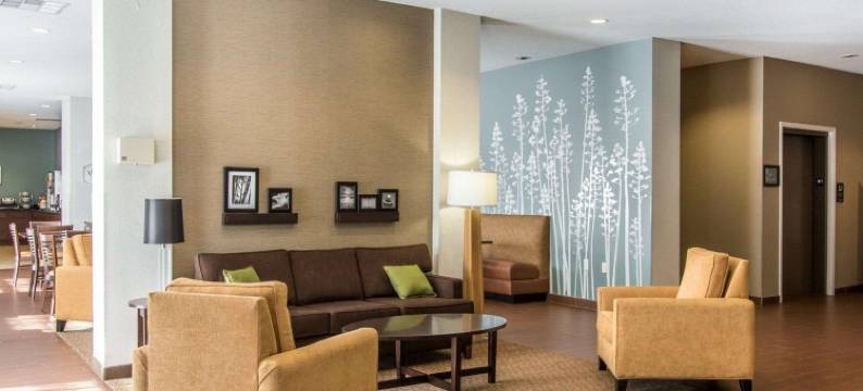 梅里迪恩 - 博尼塔湖美居套房酒店(MainStay Suites Meridian - Bonita Lakes)图片