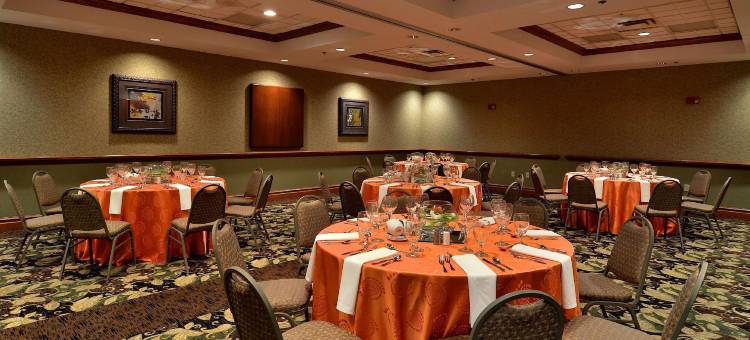 纳什维尔州范德比尔特希尔顿安泊酒店(Embassy Suites by Hilton Nashville at Vanderbilt)图片