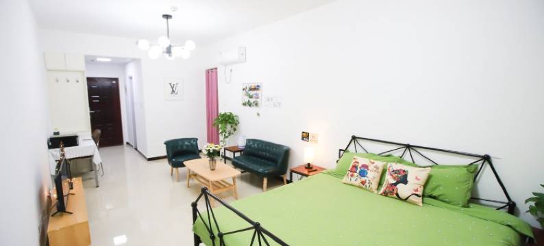 白鹿莱芜技术学院山东财经大学店民宿(山财大街分店)图片