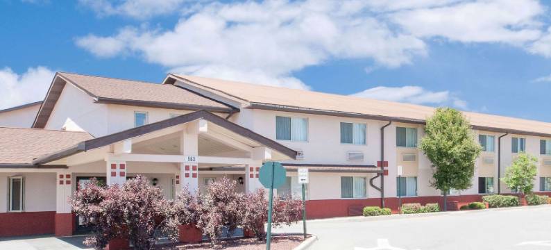 米德尔敦速8酒店(Super 8 by Wyndham Middletown)图片