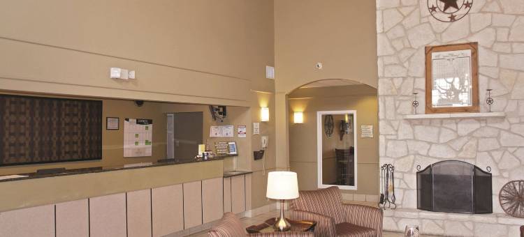 克尔维尔拉昆塔温德姆套房酒店(La Quinta Inn & Suites by Wyndham Kerrville)图片