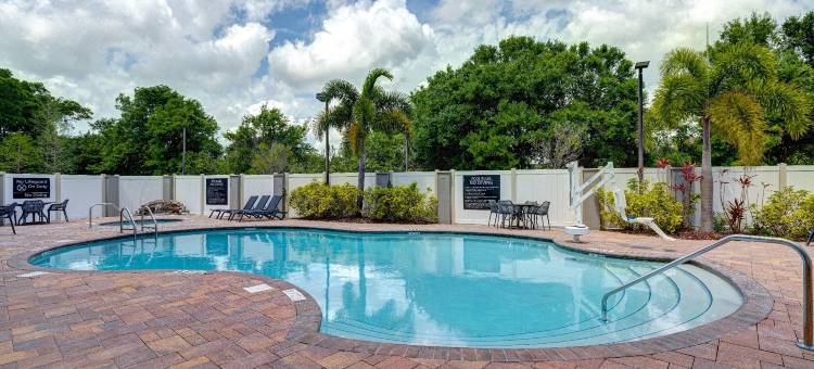 坦帕西北/奥尔兹马欢朋套房酒店(Hampton Inn & Suites Tampa Northwest/Oldsmar)图片