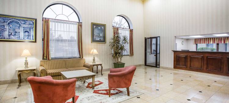 哥伦比亚机场戴斯套房酒店(Days Inn & Suites by Wyndham Columbia Airport)图片