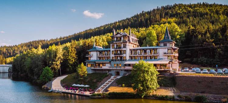 复古河滨健康度假村(Retro Riverside Wellness Resort)图片