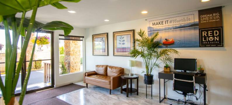 温哥华红狮套房酒店(Red Lion Inn & Suites Vancouver)图片