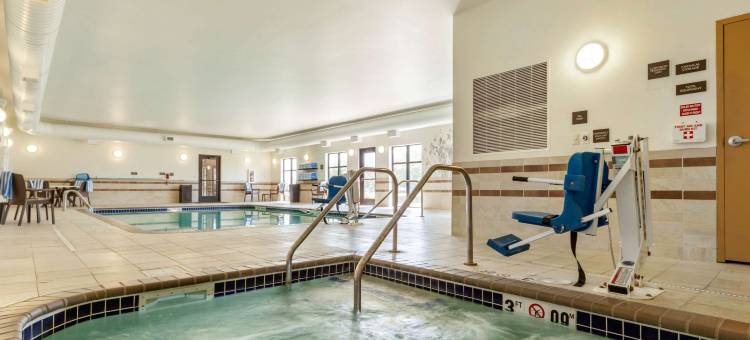 林肯大学区美茵斯坦套房酒店(MainStay Suites Lincoln University Area)图片