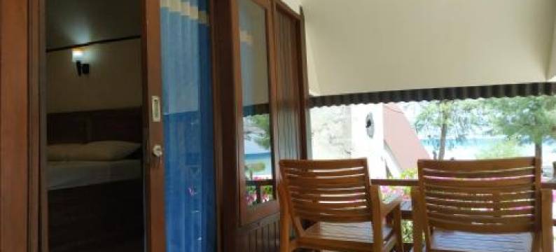 蓝珊瑚简易别墅酒店(Bluecoral Bungalows)图片