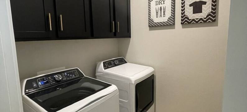 Absolutely Stunning New Home in Litchfield Park, Close to Verrado Area!!!图片