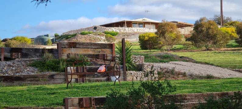 Spectacular lake, river scenescape views Oregon cabin style home图片