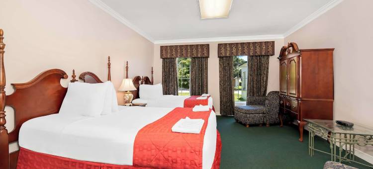 克莱维斯顿历史美洲佳价旅馆(Americas Best Value Inn Historic Clewiston Inn)图片