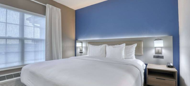 密尔沃基机场舒适套房酒店(Comfort Suites Milwaukee Airport)图片