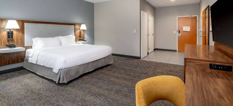 米切尔欢朋酒店(Hampton Inn Mitchell)图片