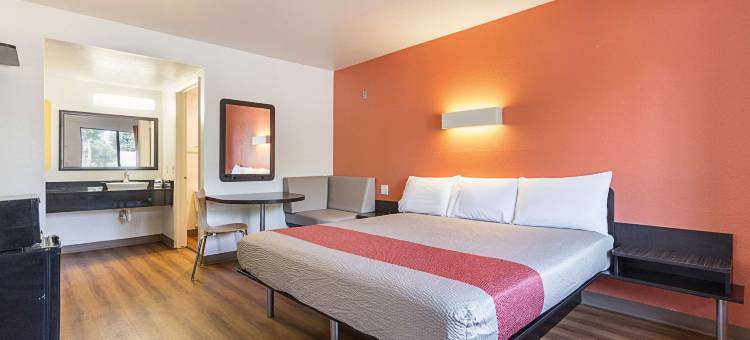 弗雷斯诺6号汽车旅馆 - 北巴求大道(Motel 6 Fresno, CA)图片