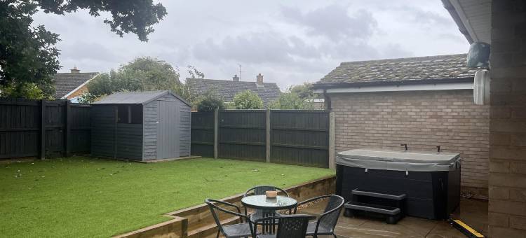 热水浴缸 - 海滩 - 烧烤 - 宠物友好 - 6位客人(HotTub - Beach - BBQ - Petsok - 6 Guests)图片