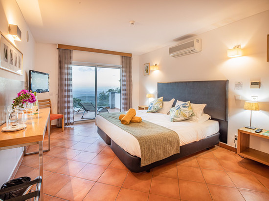 维拉维亚 AL 酒店