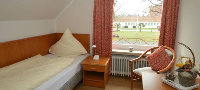 尼尔斯瓦迪尔乡间别墅酒店(Nierswalder Landhaus)图片