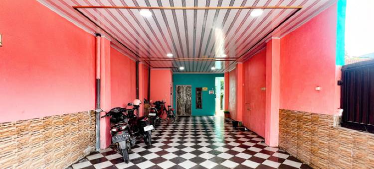 RedDoorz Near Sunrise Mall Mojokerto图片