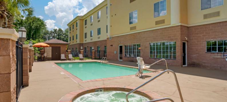 舒适套房酒店(Comfort Suites)图片