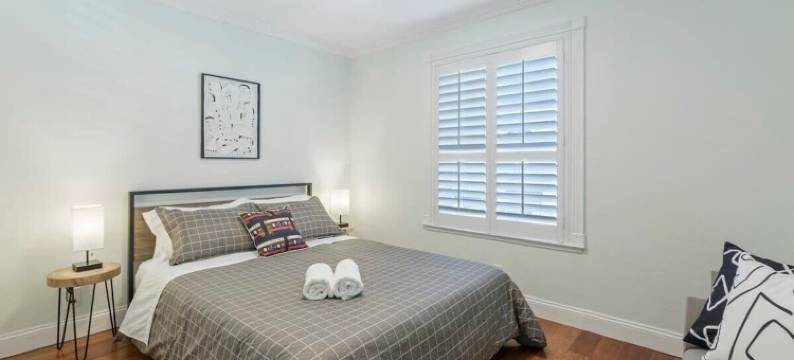 @ Marbella Lane - 白金汉宫洗衣房 + P(@ Marbella Lane - Buckingham Place Laundry + P)图片