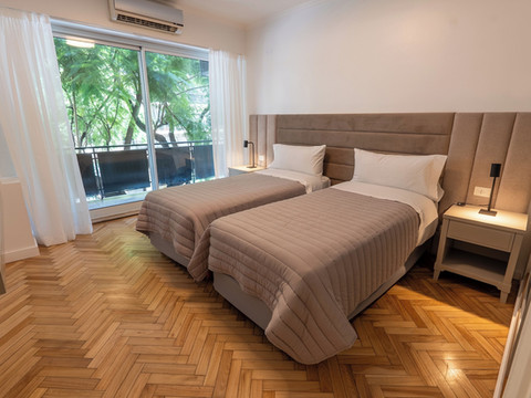 瑞可雷塔特里亚诺公寓