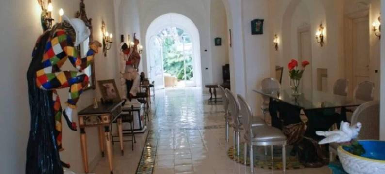 维拉科雷卡普里(Villacore Capri)图片