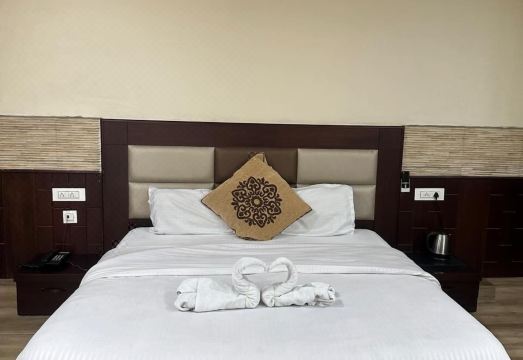 Hotel Anant Restaurant And Bar Hotel Overview