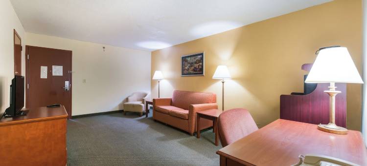 波旁内斯布拉德利凯艺酒店(Quality Inn Bradley- Bourbonnais)图片