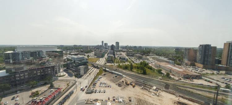 基奇纳洗衣房站公园(The Laundry Rooms Station Park Kitchener)图片