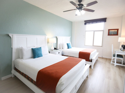 卡梅尔海滨酒店