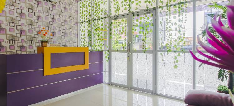 红门Plus酒店-近斯塔逊贝卡斯(RedDoorz Plus Near Stasiun Bekasi)图片