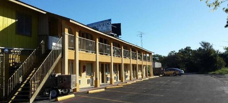 弗拉托尼亚逍遥酒店(Carefree Inn Flatonia)图片